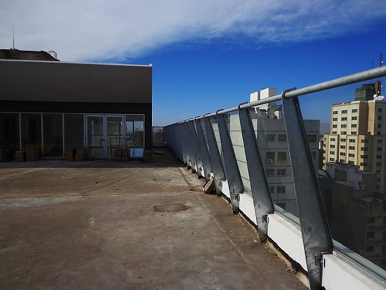Torre Bicentenario — Ex-centro Cívico • Ed. Oficinas