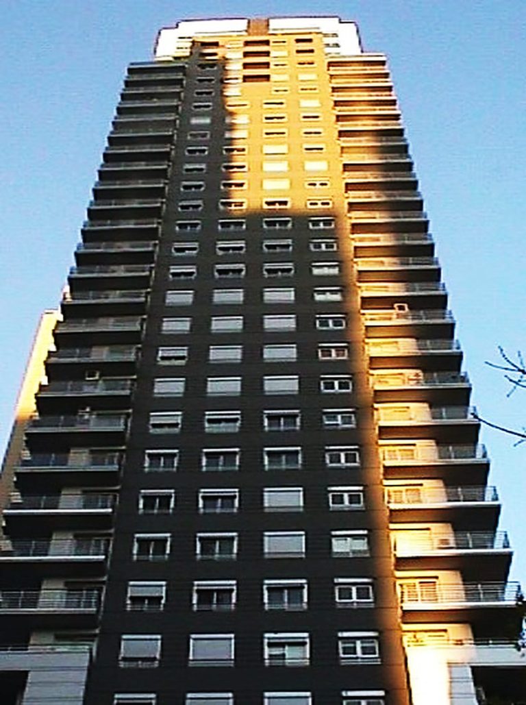 Torres de Bulnes — Edidifio de Viviendas